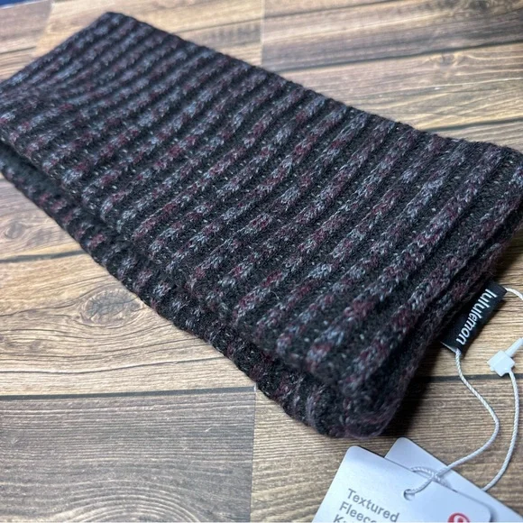 Lululemon Textured Fleece Lined Knit Ear Warmer NWT ONE SIZE (C8DH/BLK) - Picture 3 of 9